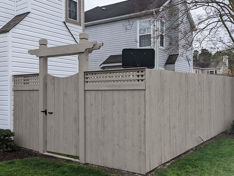 HOA Project - Plantation Woods Privacy Wood Fence with Lattice Top and custom gate